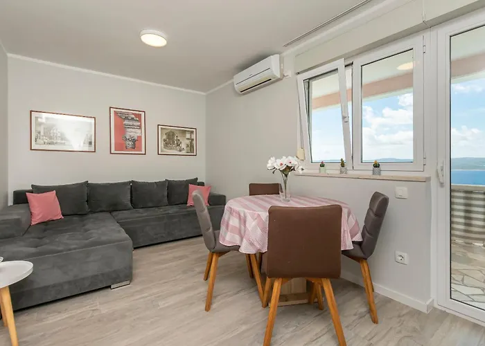 Adriatic Blue With Pool Appartement *