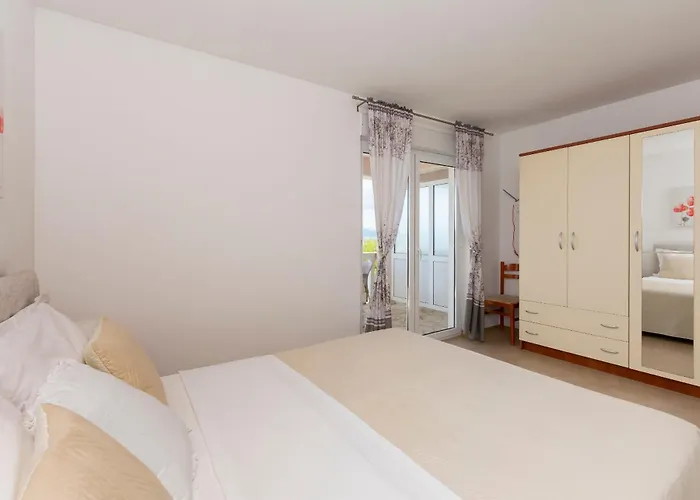 Adriatic Blue With Pool Appartement *